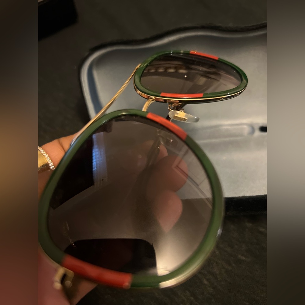 Gucci Green and Red Sunglasses - Picture 3 of 6